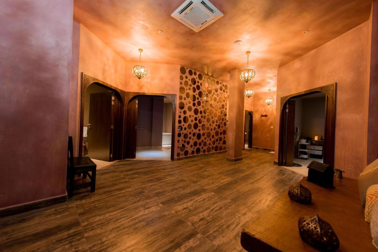 Baobab Tree Hotel & Spa Mahajanga Exterior photo
