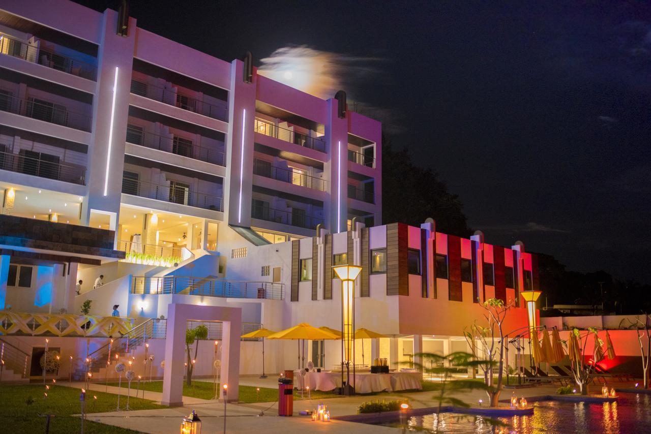 Baobab Tree Hotel & Spa Mahajanga Exterior photo