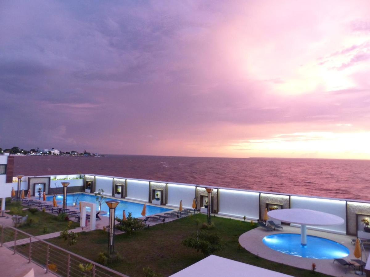 Baobab Tree Hotel & Spa Mahajanga Exterior photo